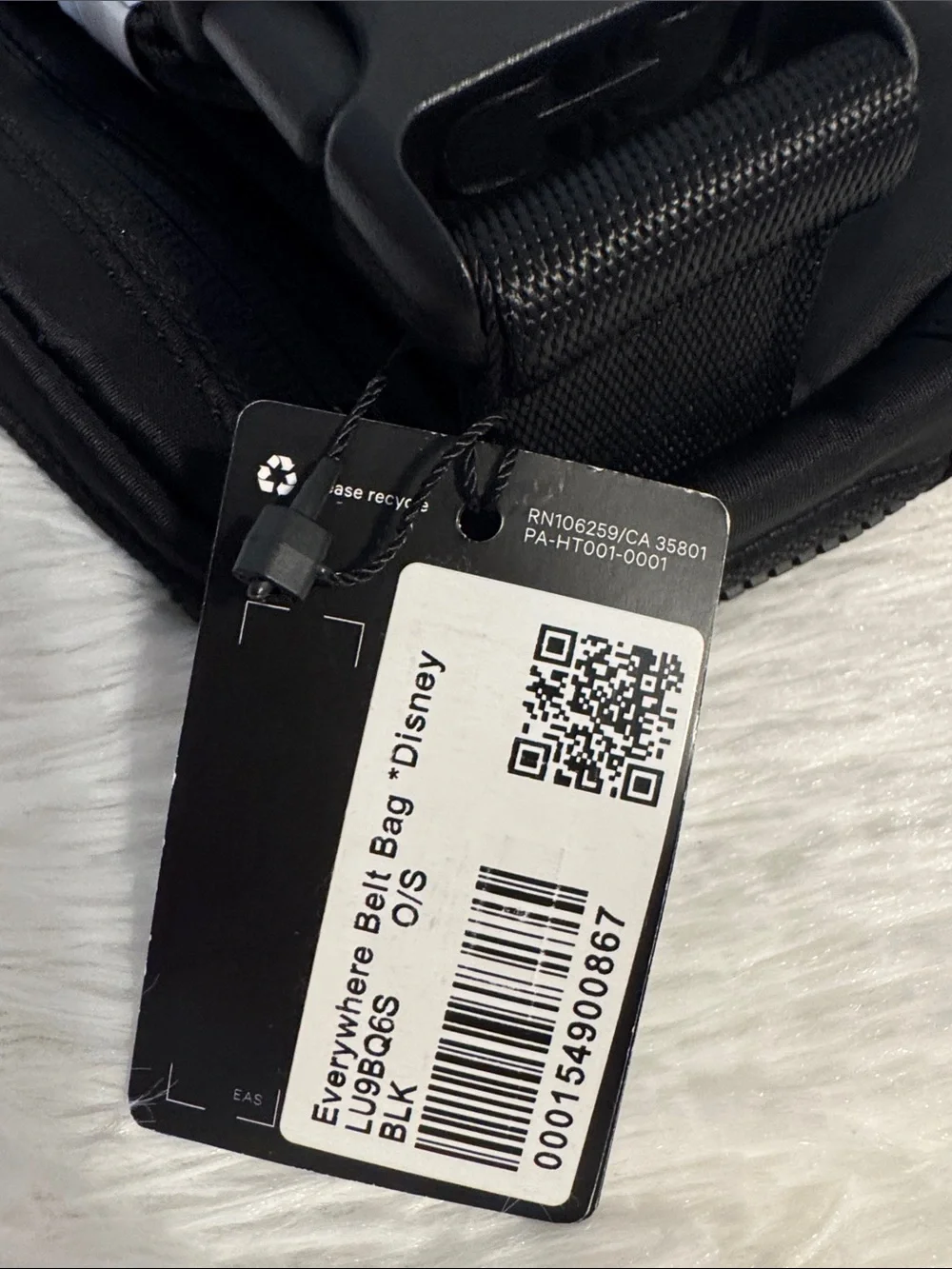 Lululemon Everywhere Belt Bag *Disney (Mickey Mouse in Motion Graphic)